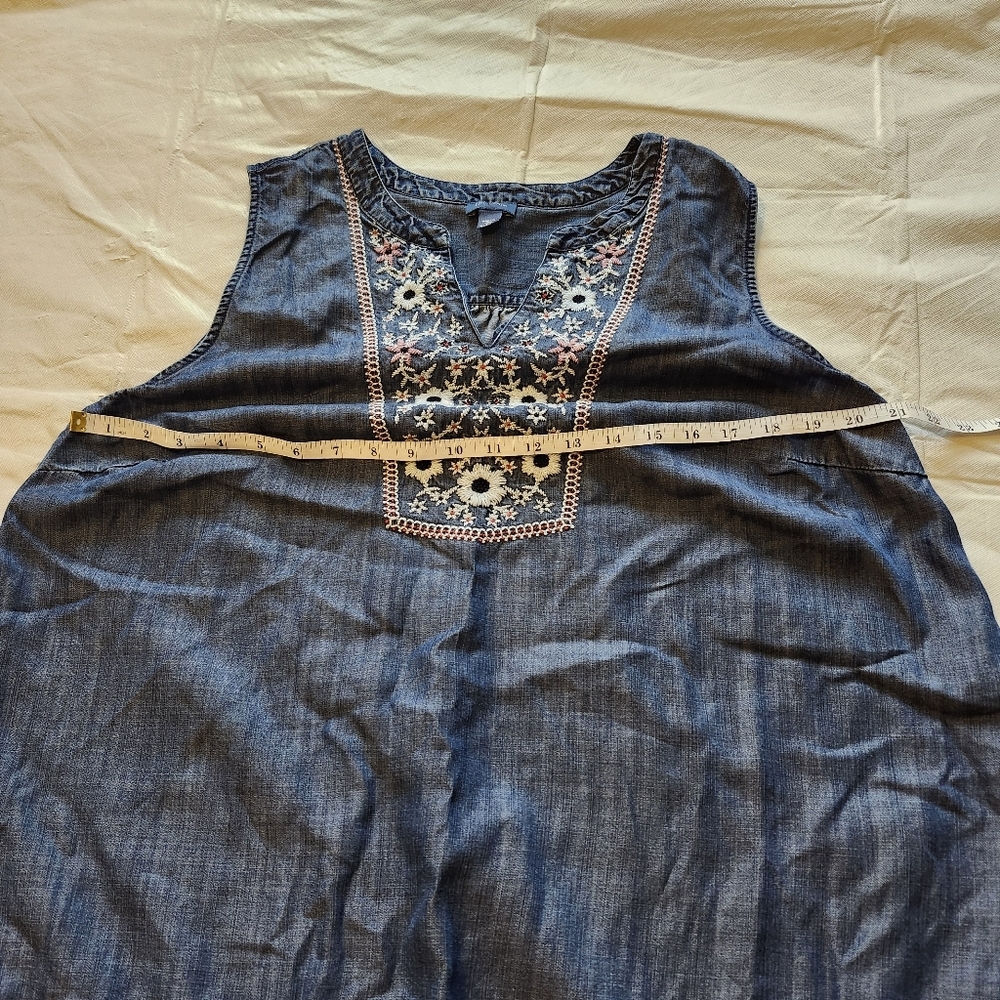 J. Jill Size 1X Embroidered Denim Sleeveless Top - Picture 4 of 7